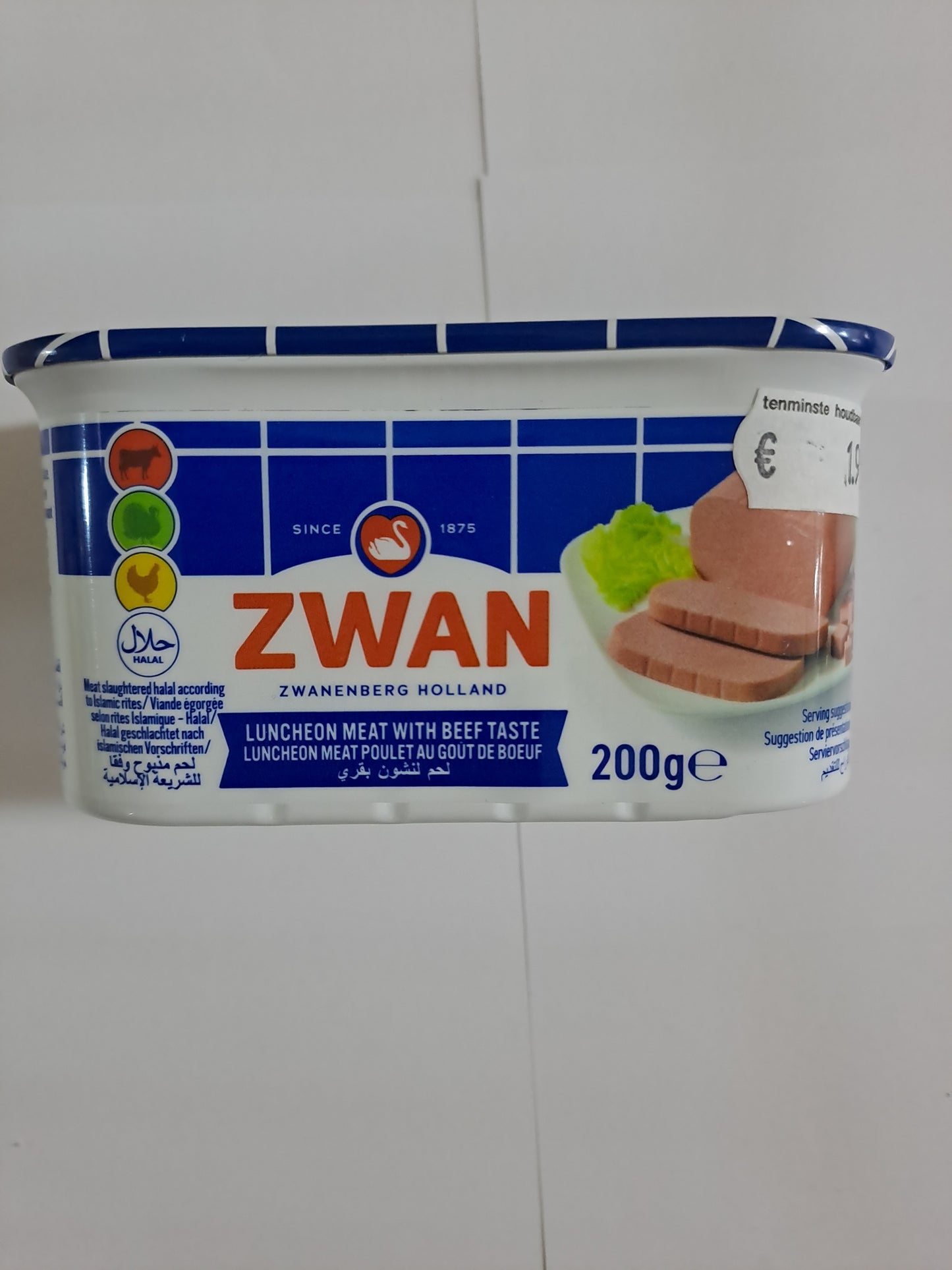 Zwan Luncheon Meat With Beef Taste